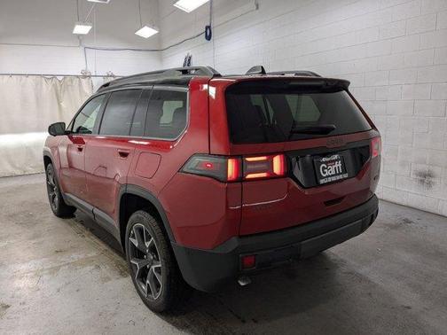 2026 Jeep Cherokee Overland