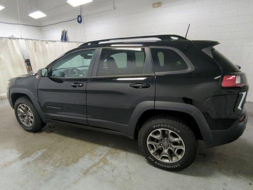 2022 Jeep Cherokee Trailhawk
