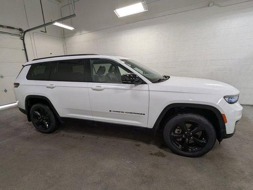 2023 Jeep Grand Cherokee L Laredo