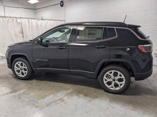 2025 Jeep Compass Latitude