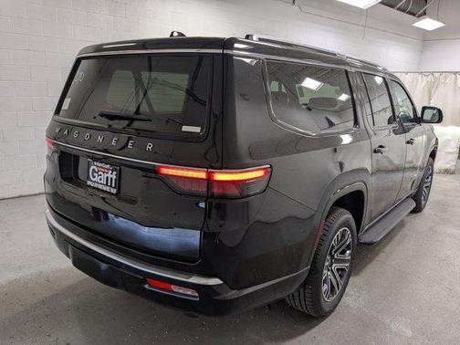 2025 Jeep Wagoneer L Series II