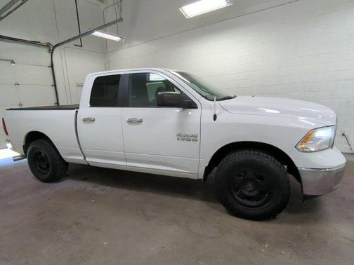 2017 RAM 1500 SLT