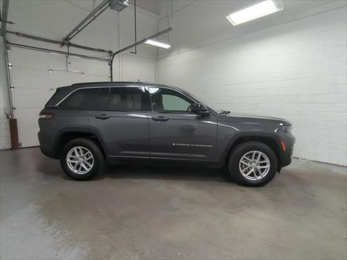 2024 Jeep Grand Cherokee Laredo X 4x4