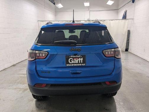 Hydro Blue Pearlcoat 2026 Jeep Compass Latitude