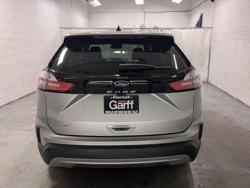 Silver Metallic 2023 Ford Edge SEL