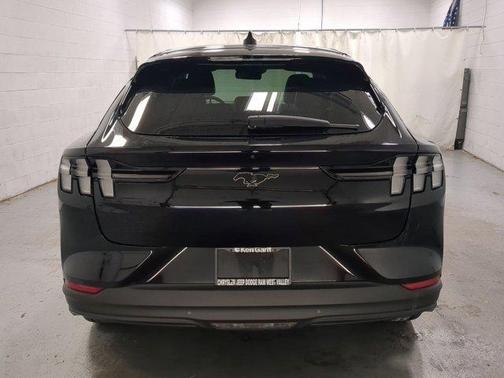 2022 Ford Mustang Mach-E Select