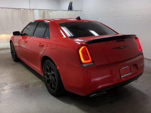 2019 Chrysler 300 S