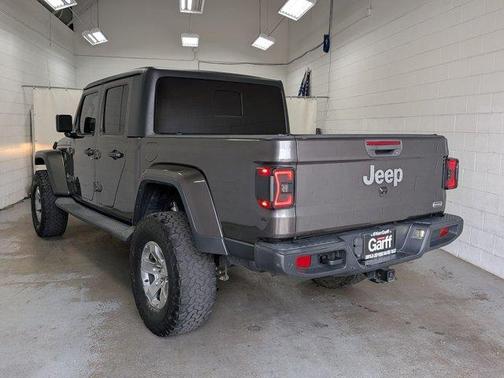 Granite Crystal Clearcoat Metallic 2020 Jeep Gladiator Overland