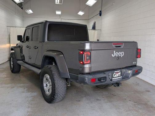 Granite Crystal Clearcoat Metallic 2020 Jeep Gladiator Overland