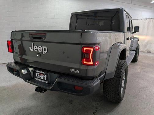 Granite Crystal Clearcoat Metallic 2020 Jeep Gladiator Overland