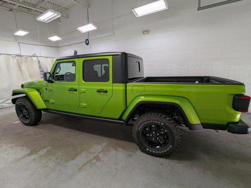 2025 Jeep Gladiator Sport