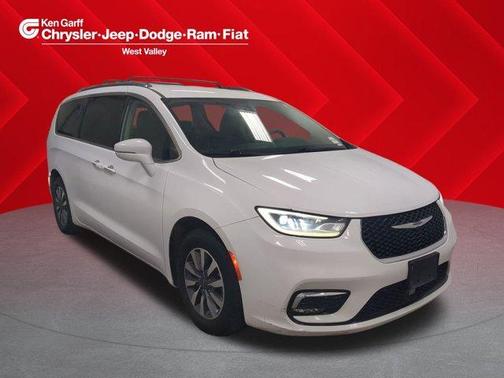 2021 Chrysler Pacifica Touring-L