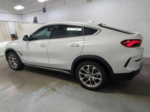 2021 BMW X6 xDrive40i