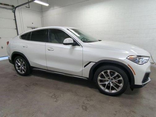 2021 BMW X6 xDrive40i