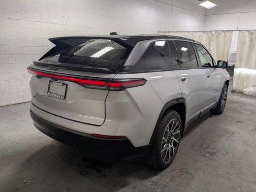 2025 Jeep Wagoneer S Limited