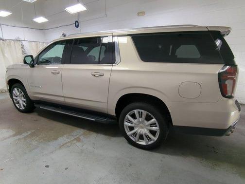 2021 Chevrolet Suburban High Country