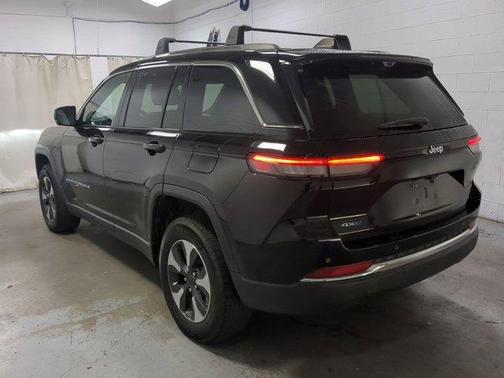 2022 Jeep Grand Cherokee 4xe Base