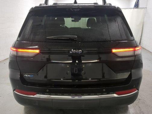 2022 Jeep Grand Cherokee 4xe Base