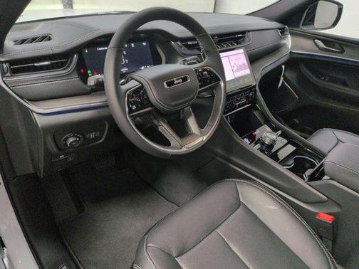 2025 Jeep Grand Cherokee L Overland