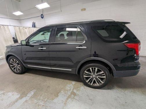 Shadow Black 2016 Ford Explorer Platinum