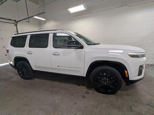 2026 Jeep Grand Wagoneer Limited Reserve