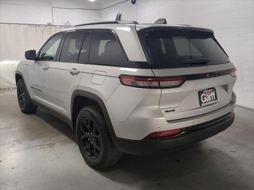 2024 Jeep Grand Cherokee Laredo