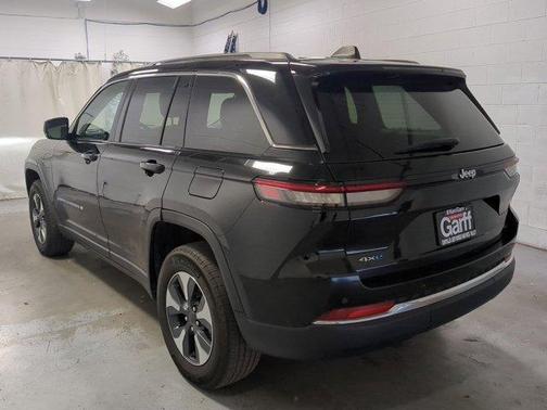 2022 Jeep Grand Cherokee 4xe Base