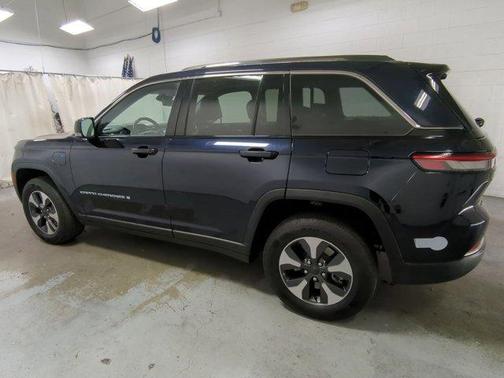 2022 Jeep Grand Cherokee 4xe Base