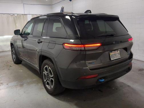 2022 Jeep Grand Cherokee 4xe Trailhawk