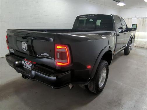 2024 RAM 3500 Limited Longhorn Crew Cab 4x4 8 Box