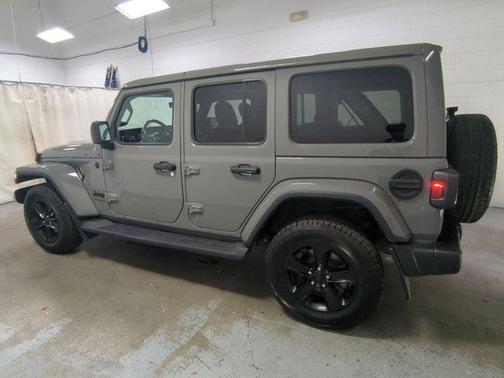 2022 Jeep Wrangler Unlimited Sahara Altitude