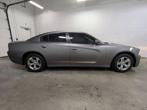 2012 Dodge Charger SE