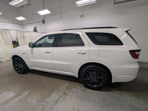 White Knuckle Clearcoat 2026 Dodge Durango GT HEMI V8