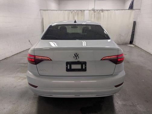 White Silver Metallic 2019 Volkswagen Jetta 1.4T SEL