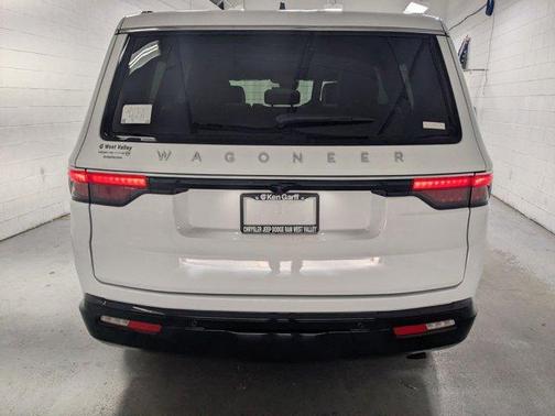 2025 Jeep Wagoneer Series II