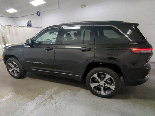 2023 Jeep Grand Cherokee 4xe Base