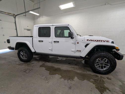 2025 Jeep Gladiator Mojave