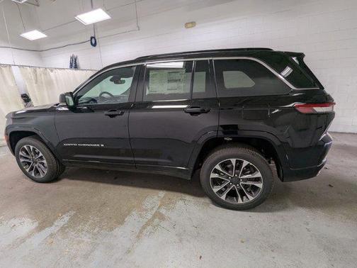 2025 Jeep Grand Cherokee Overland