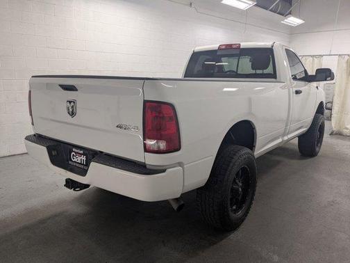 Bright White Clearcoat 2018 RAM 3500 Tradesman