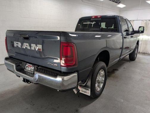 2025 RAM 3500 Big Horn