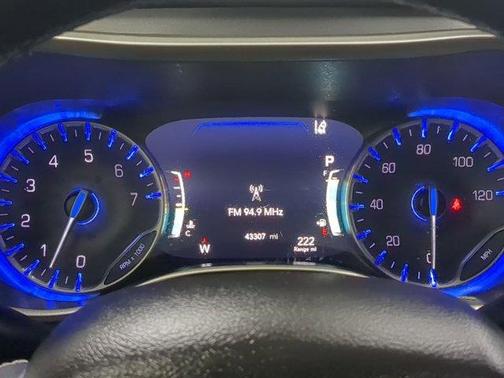 2024 Chrysler Pacifica Touring-L