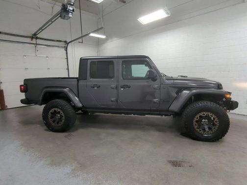2024 Jeep Gladiator Sport