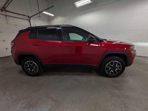 2025 Jeep Compass Trailhawk