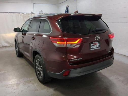 2018 Toyota Highlander SE