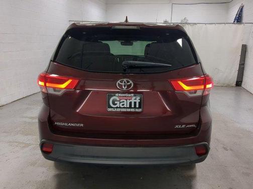 2018 Toyota Highlander SE