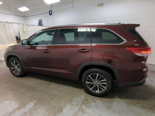 2018 Toyota Highlander SE