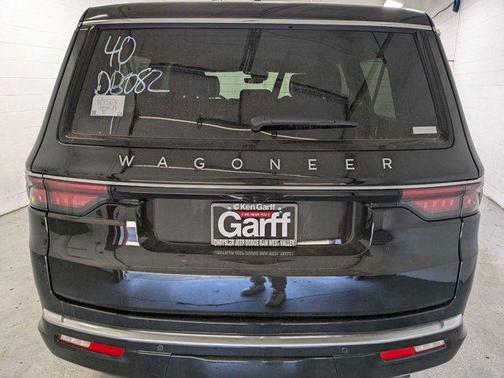 2025 Jeep Wagoneer L Base