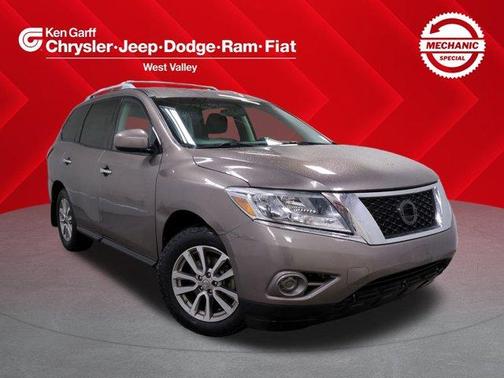 2014 Nissan Pathfinder SV