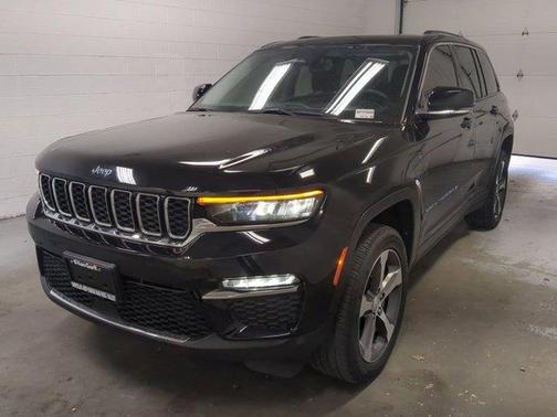 2022 Jeep Grand Cherokee 4xe Base