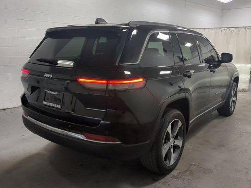 2022 Jeep Grand Cherokee 4xe Base